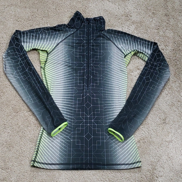 Nike Tops - Womens Nike Pro Shirt